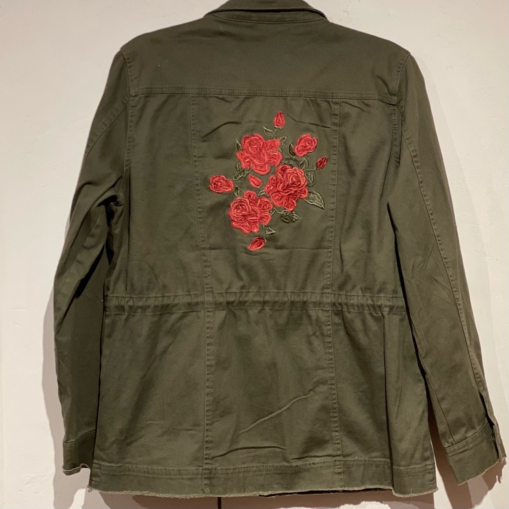 Women’s large olive green khaki cotton jacket with embroidered rose patches.